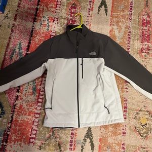 The North Face Men’s Jacket size L new without tags!